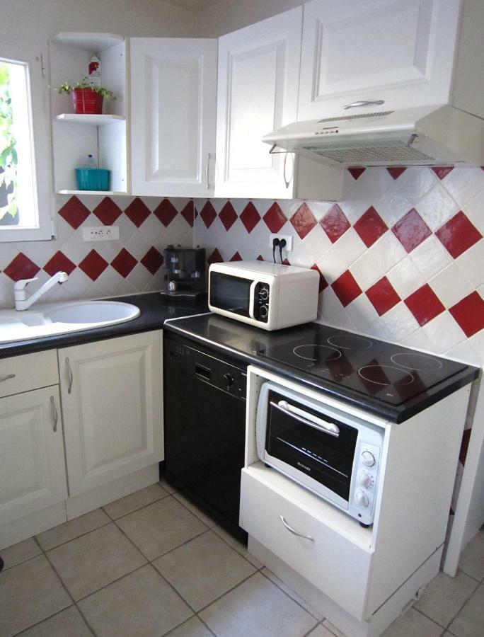 Maison De Charme A La Rochelle Croix-Chapeau ภายนอก รูปภาพ