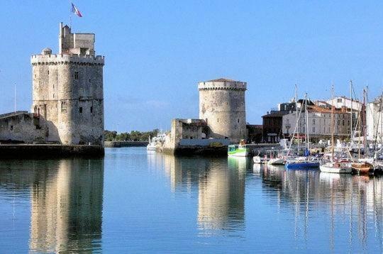 Maison De Charme A La Rochelle Croix-Chapeau ภายนอก รูปภาพ