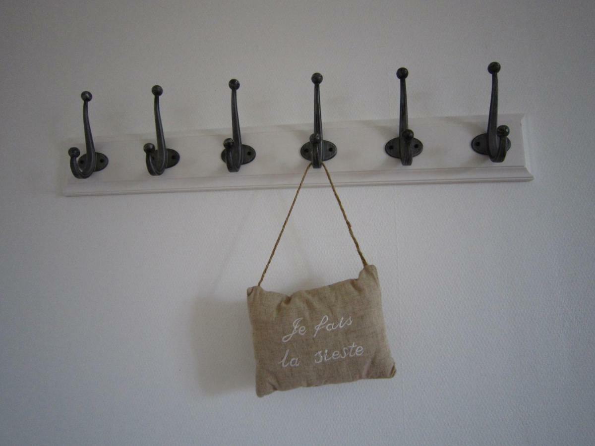 Maison De Charme A La Rochelle Croix-Chapeau ภายนอก รูปภาพ