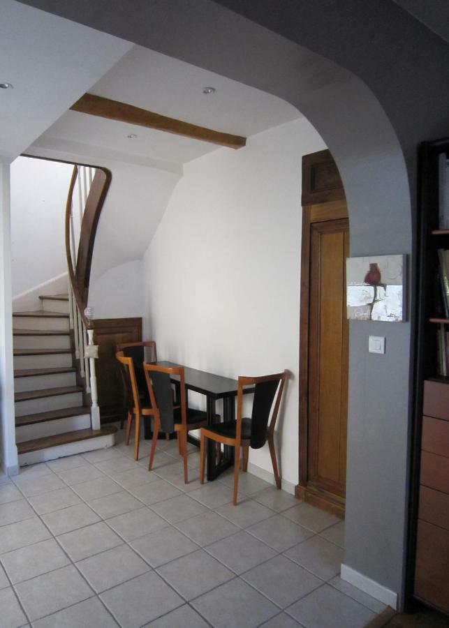 Maison De Charme A La Rochelle Croix-Chapeau ภายนอก รูปภาพ